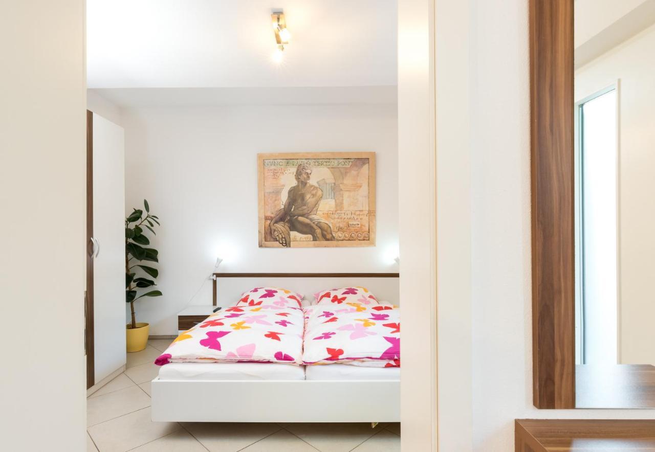Bodensee Apartment Ueberlingen "Bauhaus Ueber Der Stadt" エクステリア 写真